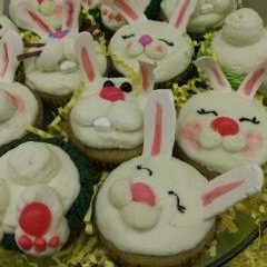 Cupcakes (from $36/doz)